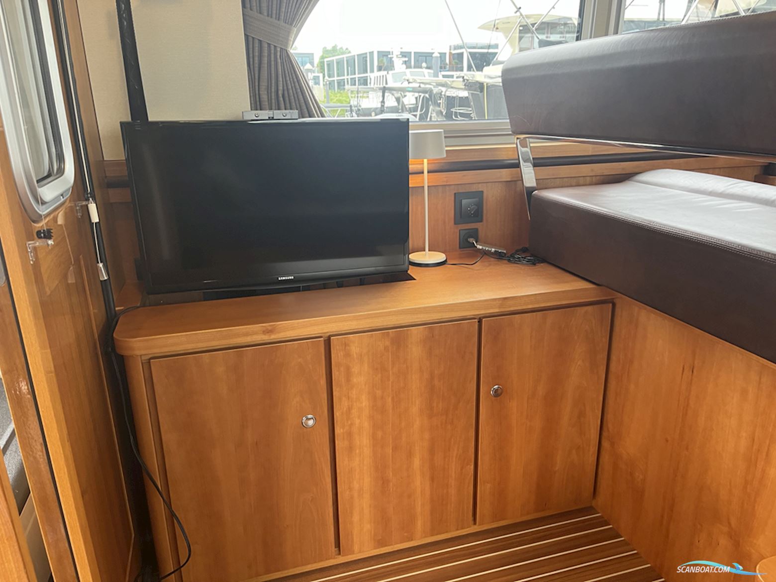Linssen Grand Sturdy 470 Sedan Wheelhouse