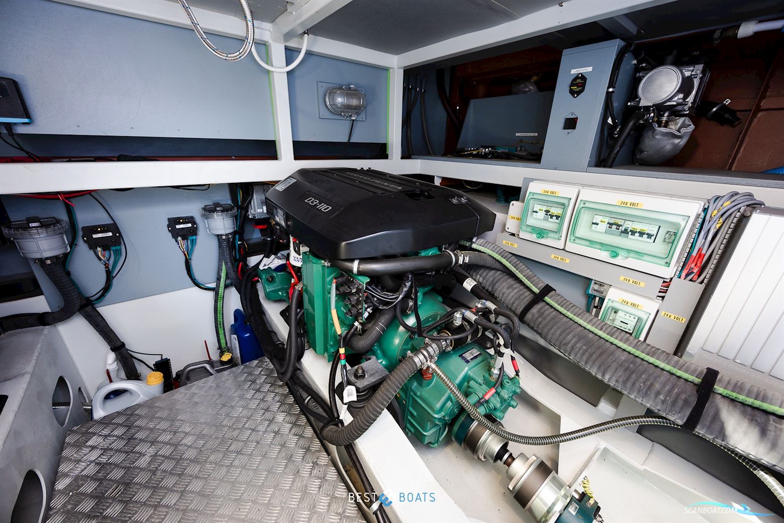 Linssen Grand Sturdy 470 Sedan Wheelhouse
