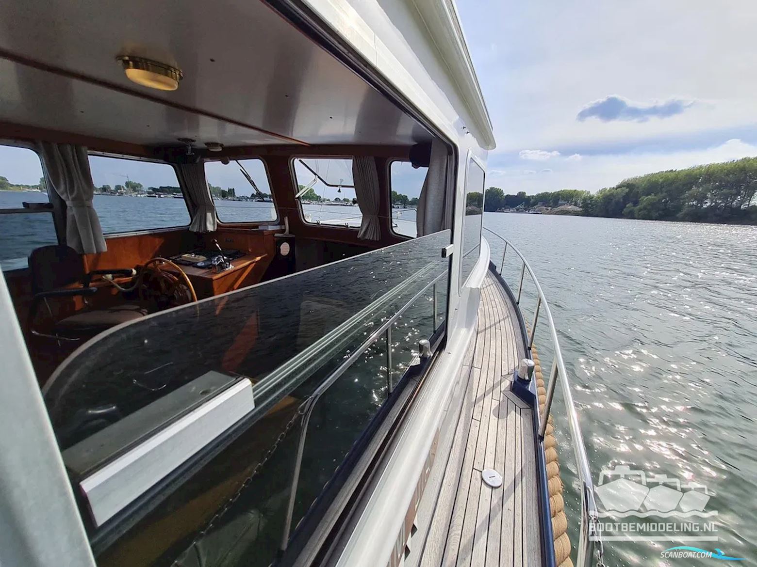 Linssen Sturdy 1000 AC Royal