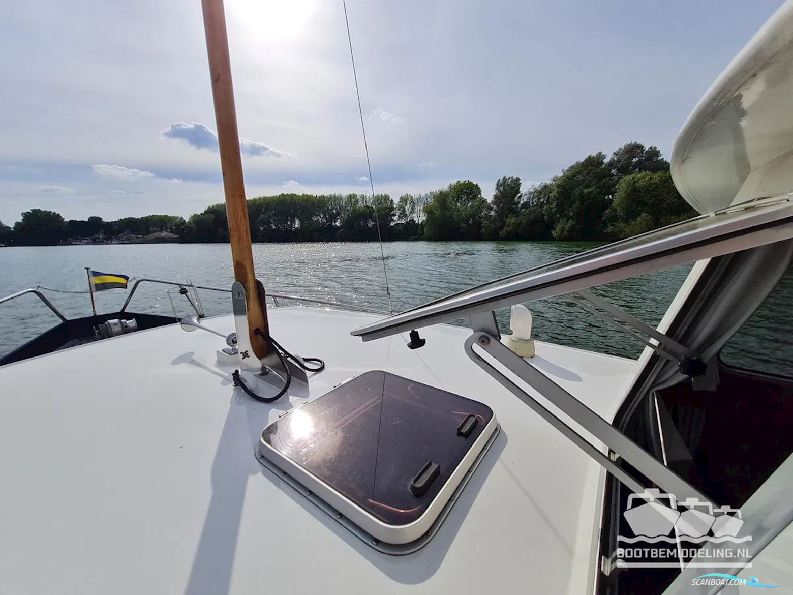 Linssen Sturdy 1000 AC Royal