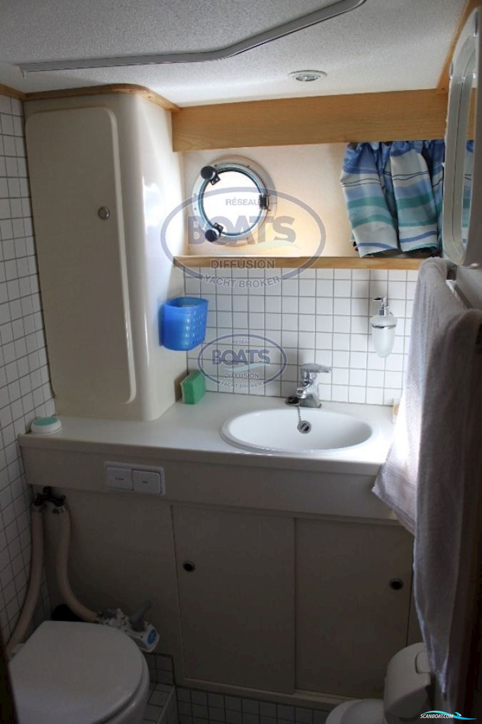 Linssen STURDY TWIN 40AC