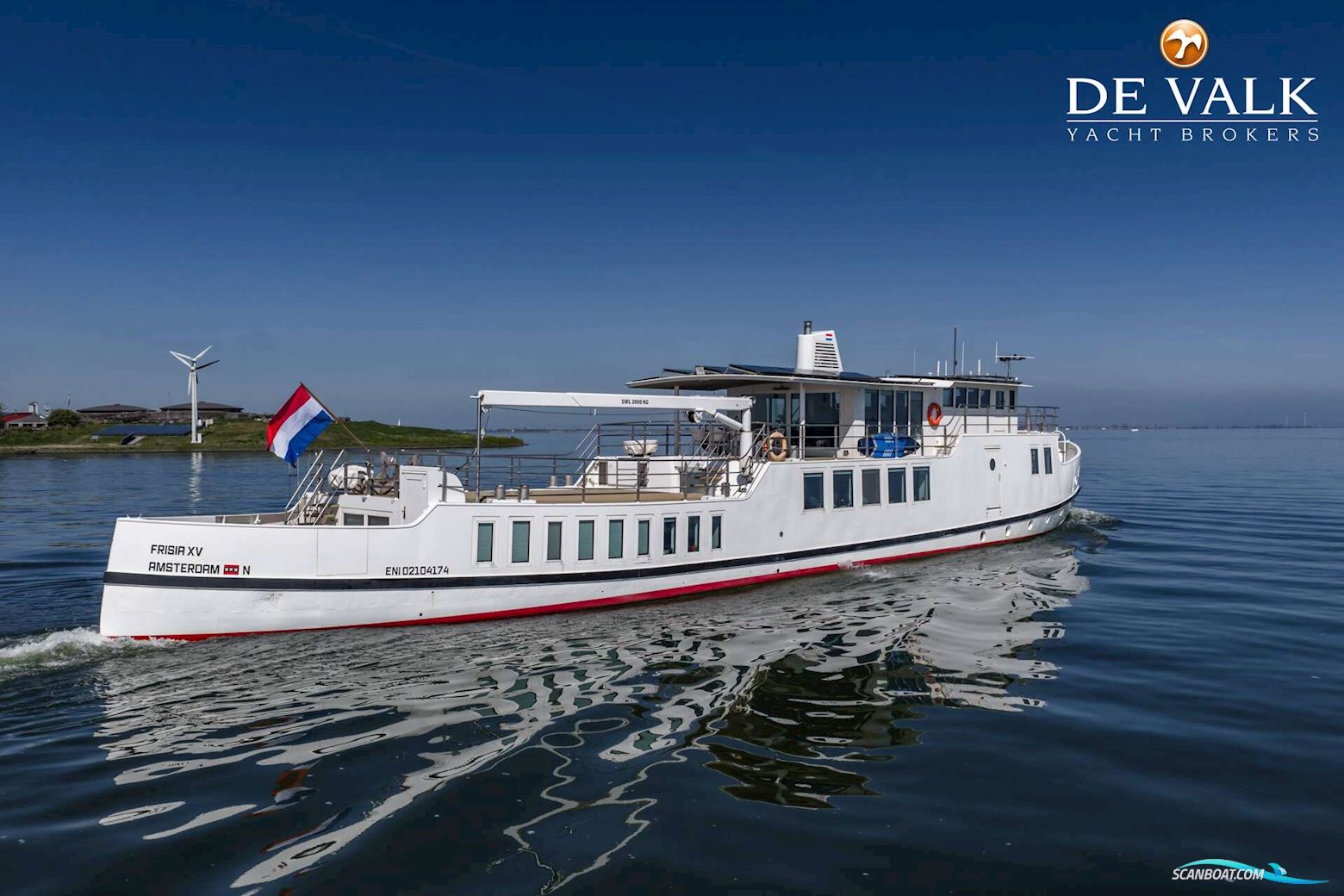 Live Aboard MY With Berth in Amsterdam
