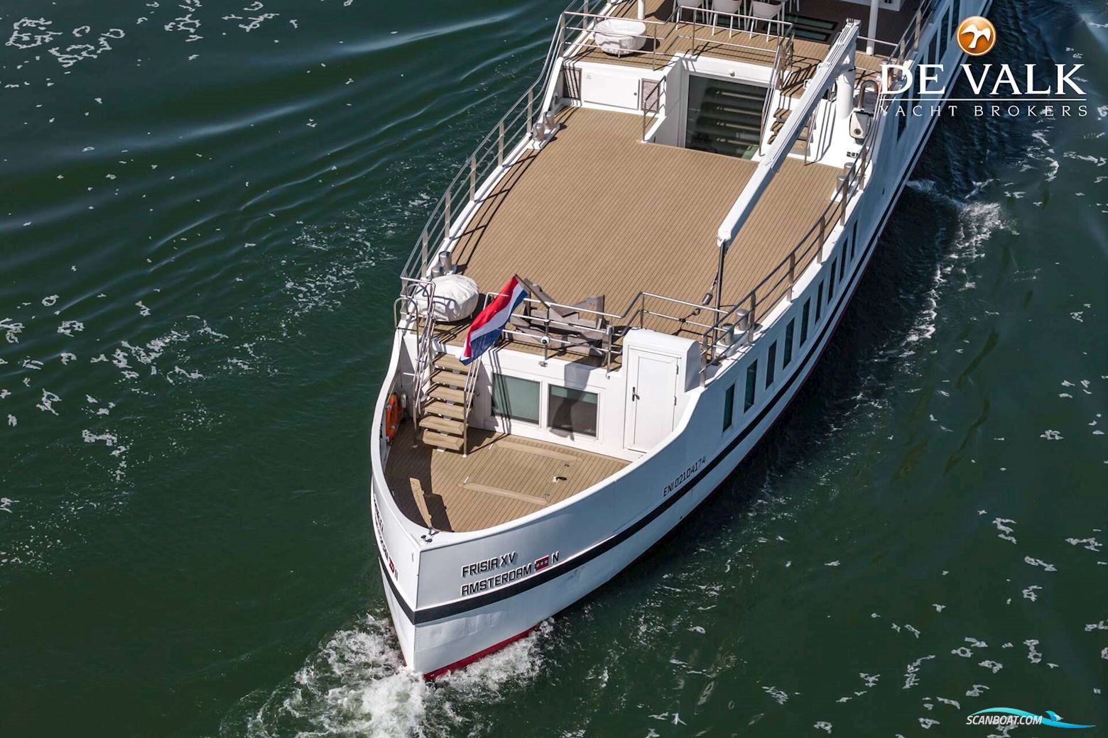 Live Aboard MY With Berth in Amsterdam