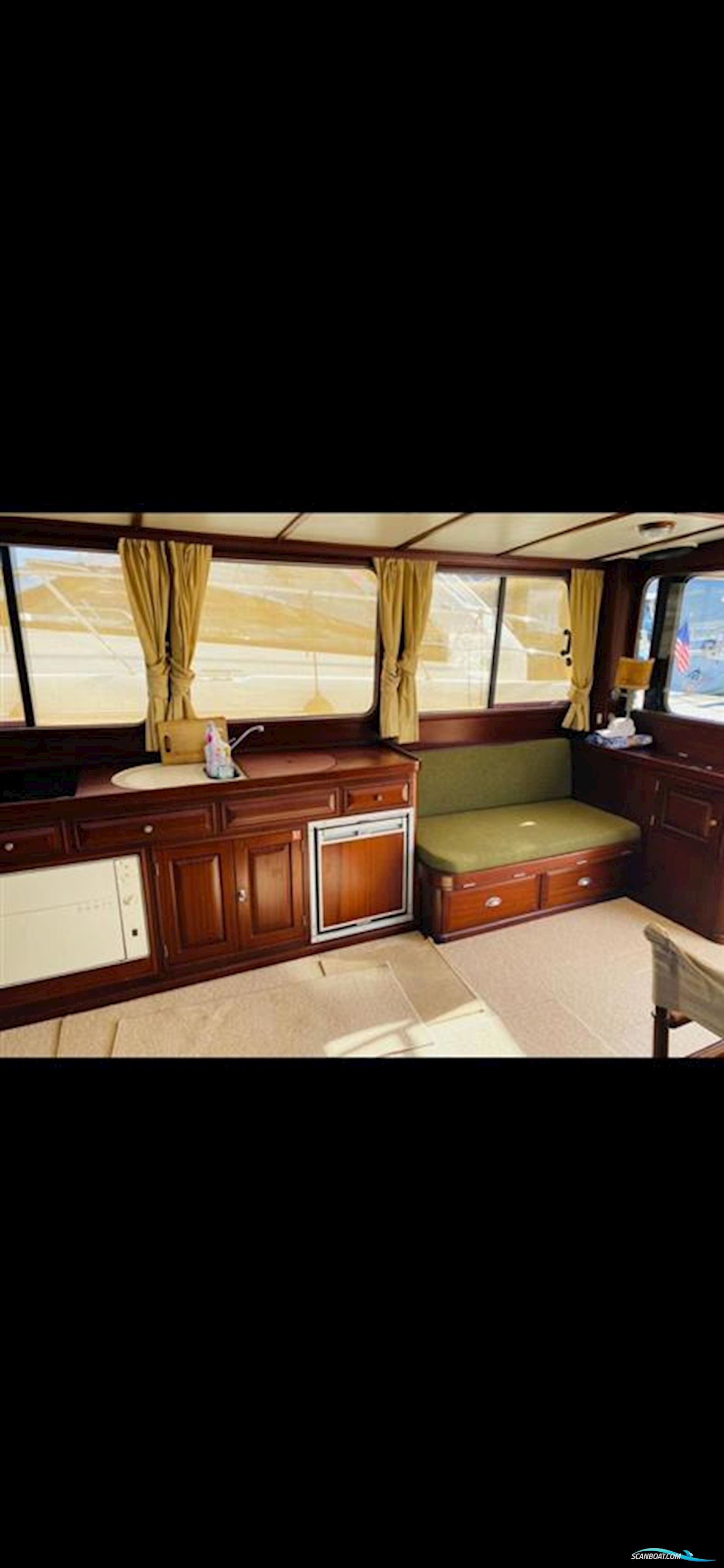 Lobster 46 Flybridge