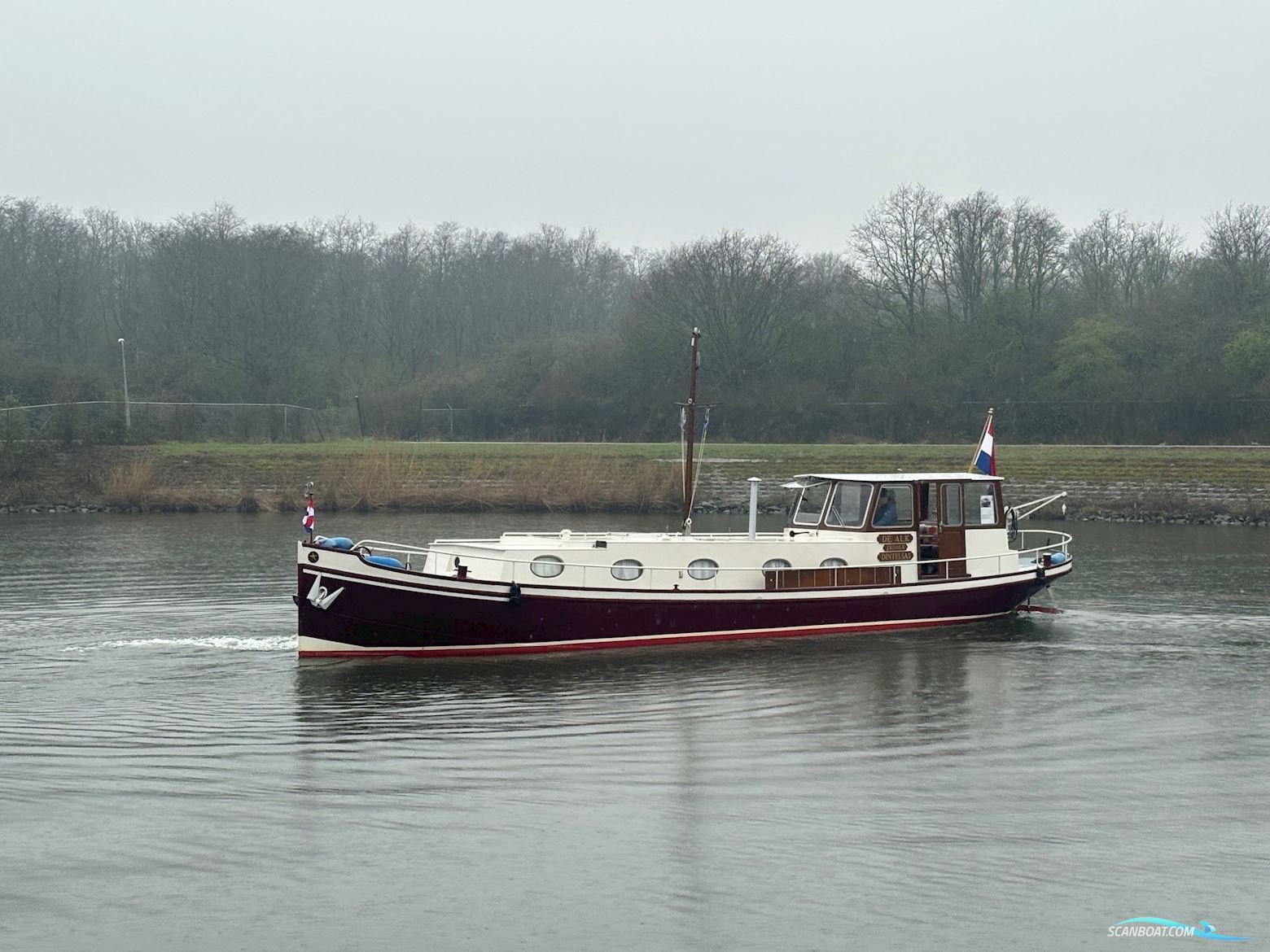 Luxe Motor 1600 Motorboat 1925, with John Deere engine, The Netherlands