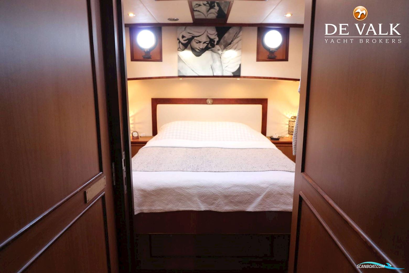 Luxe Motor 1900 Dutch Traveller