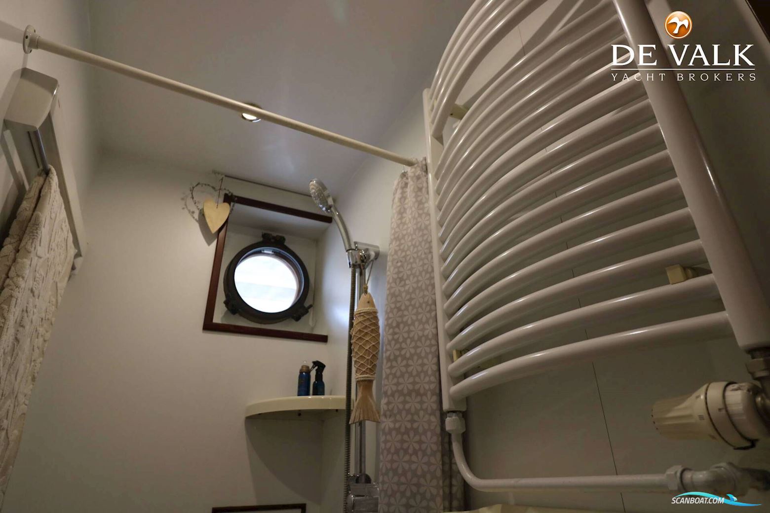 Luxe Motor 1900 Dutch Traveller