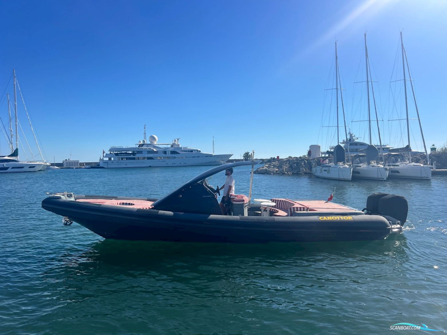 Magazzu MX 11 Motorboat 2015, France