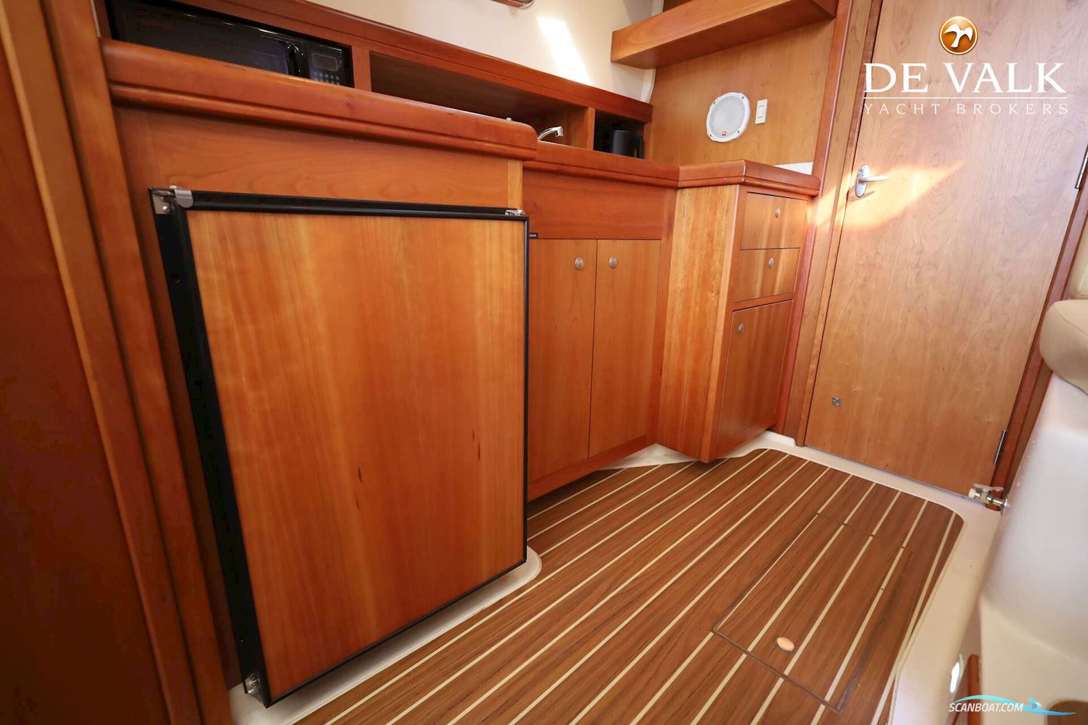 Mainship 34 Rumrunner II