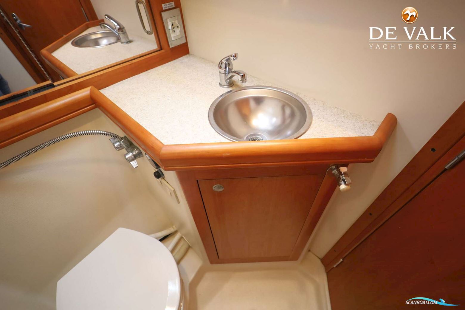 Mainship 34 Rumrunner II