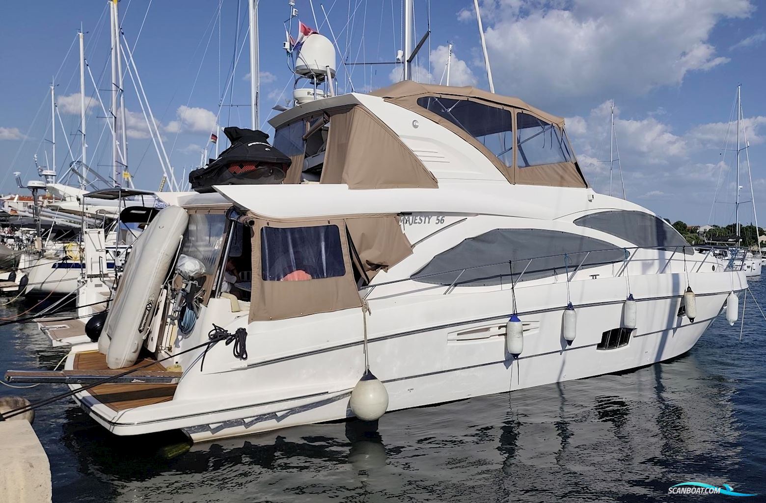 Majesty 56 Motorboat 2008, with Caterpillar C15 engine, Croatia