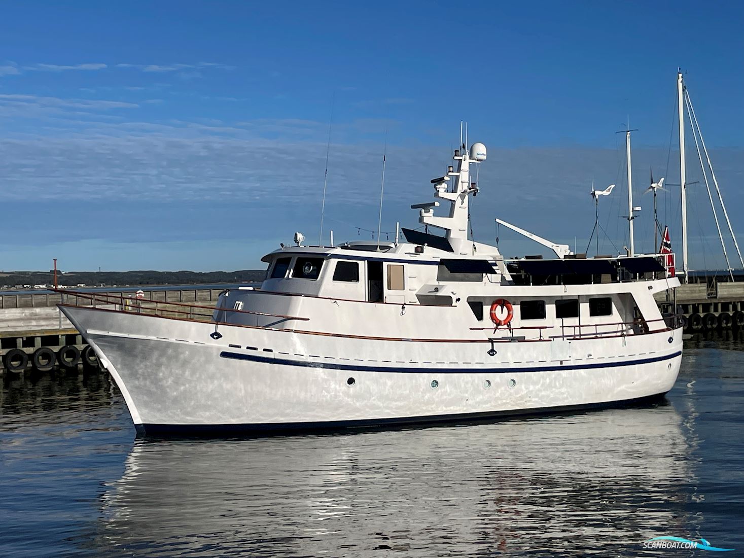 Malahide Yacht 66'