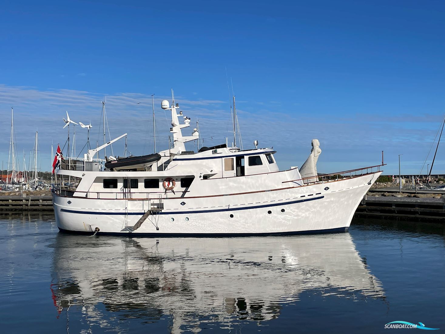Malahide Yacht 66'