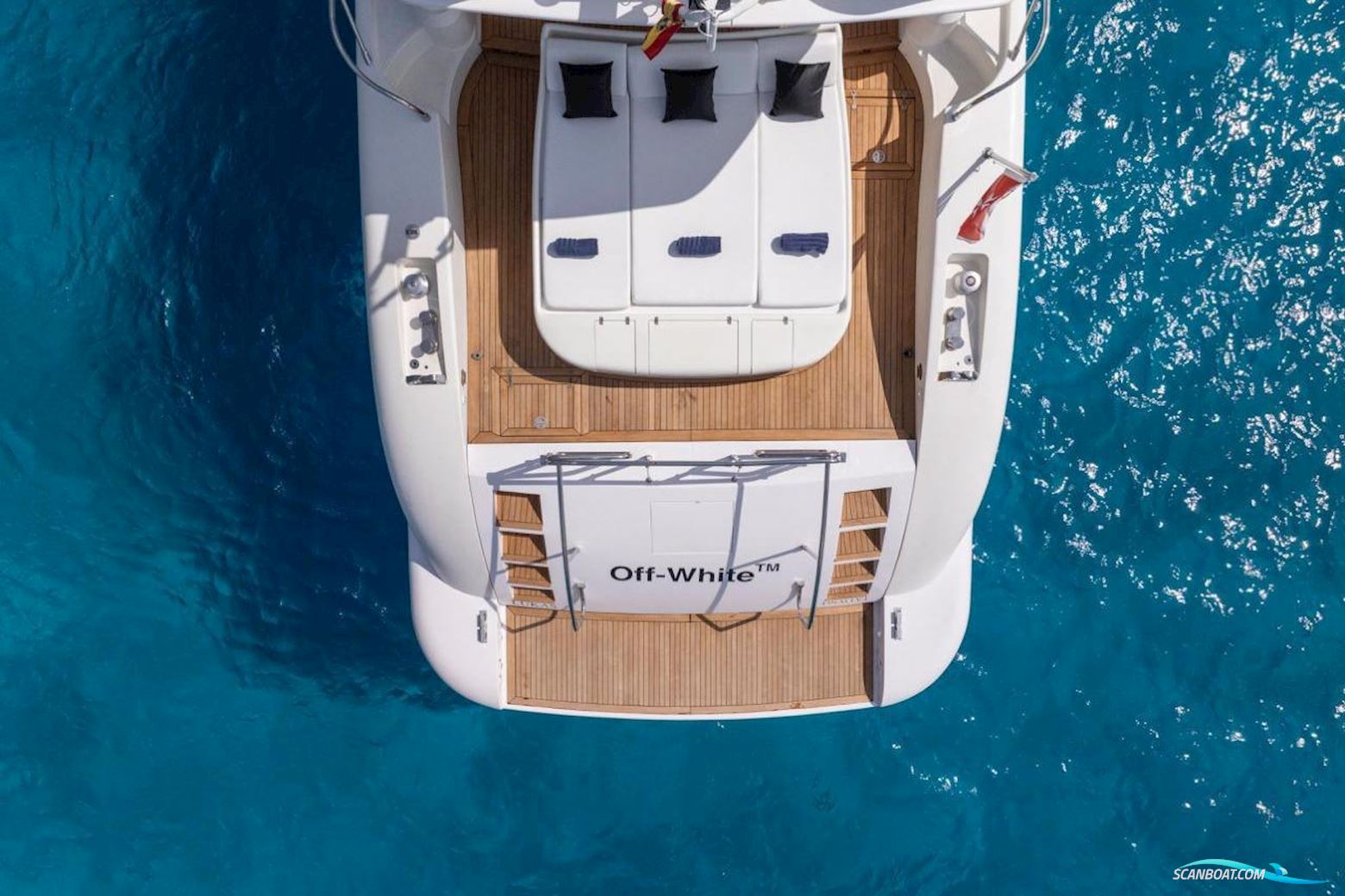 Mangusta 72