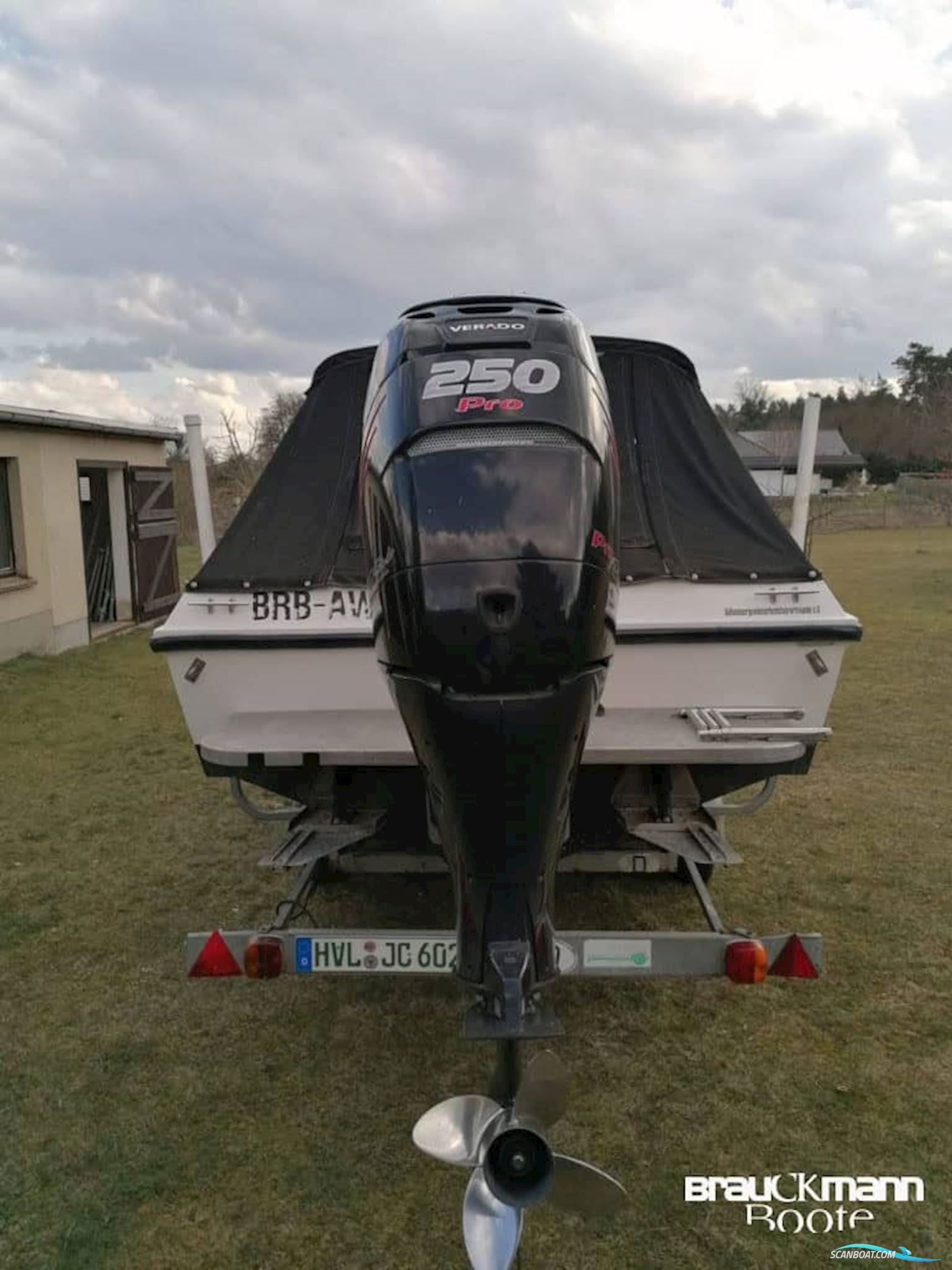 Manta Racing Boats Offshore Boot Manta