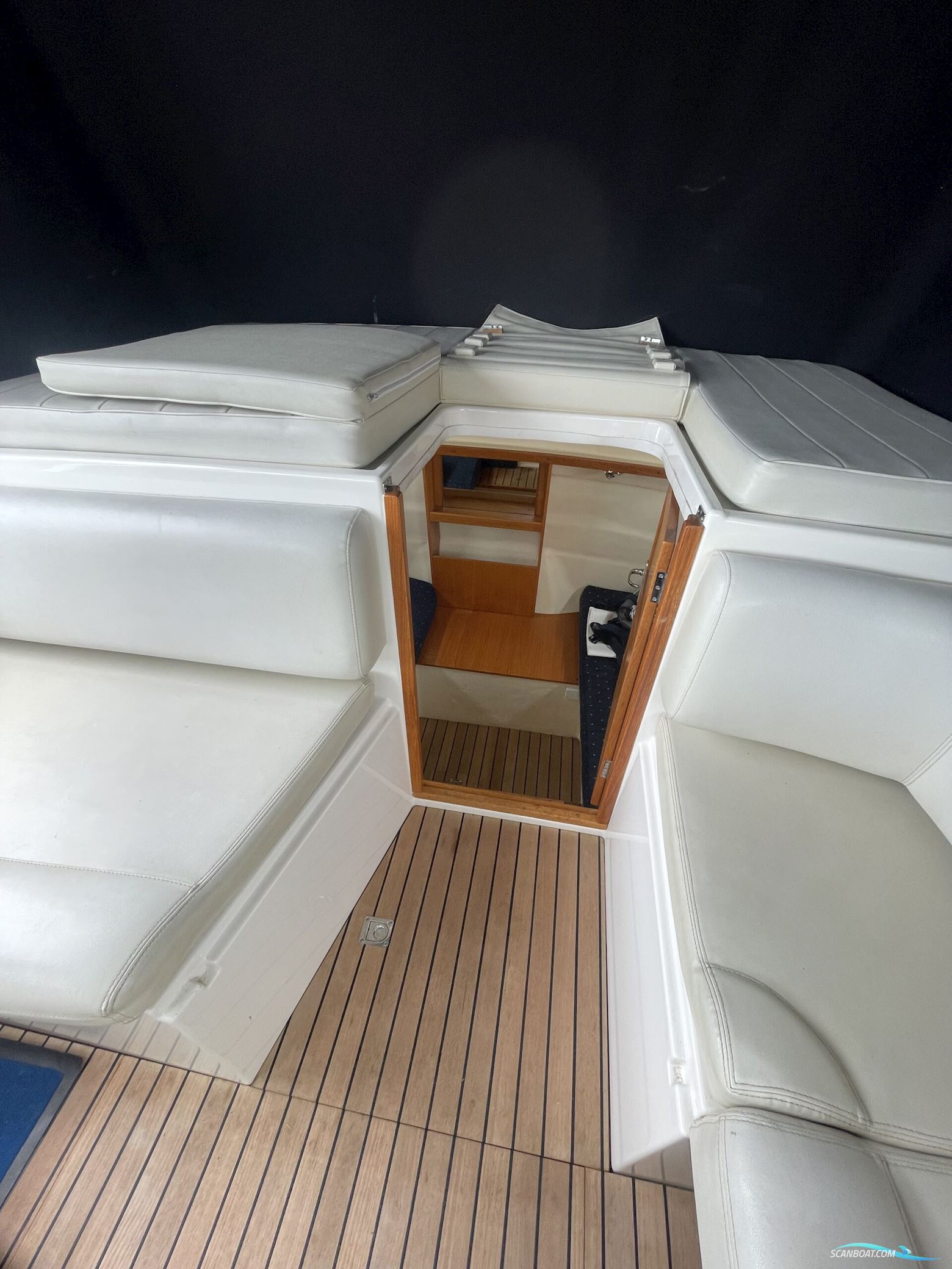 Marex 280 Holiday fra 2008, meget få motortimer.