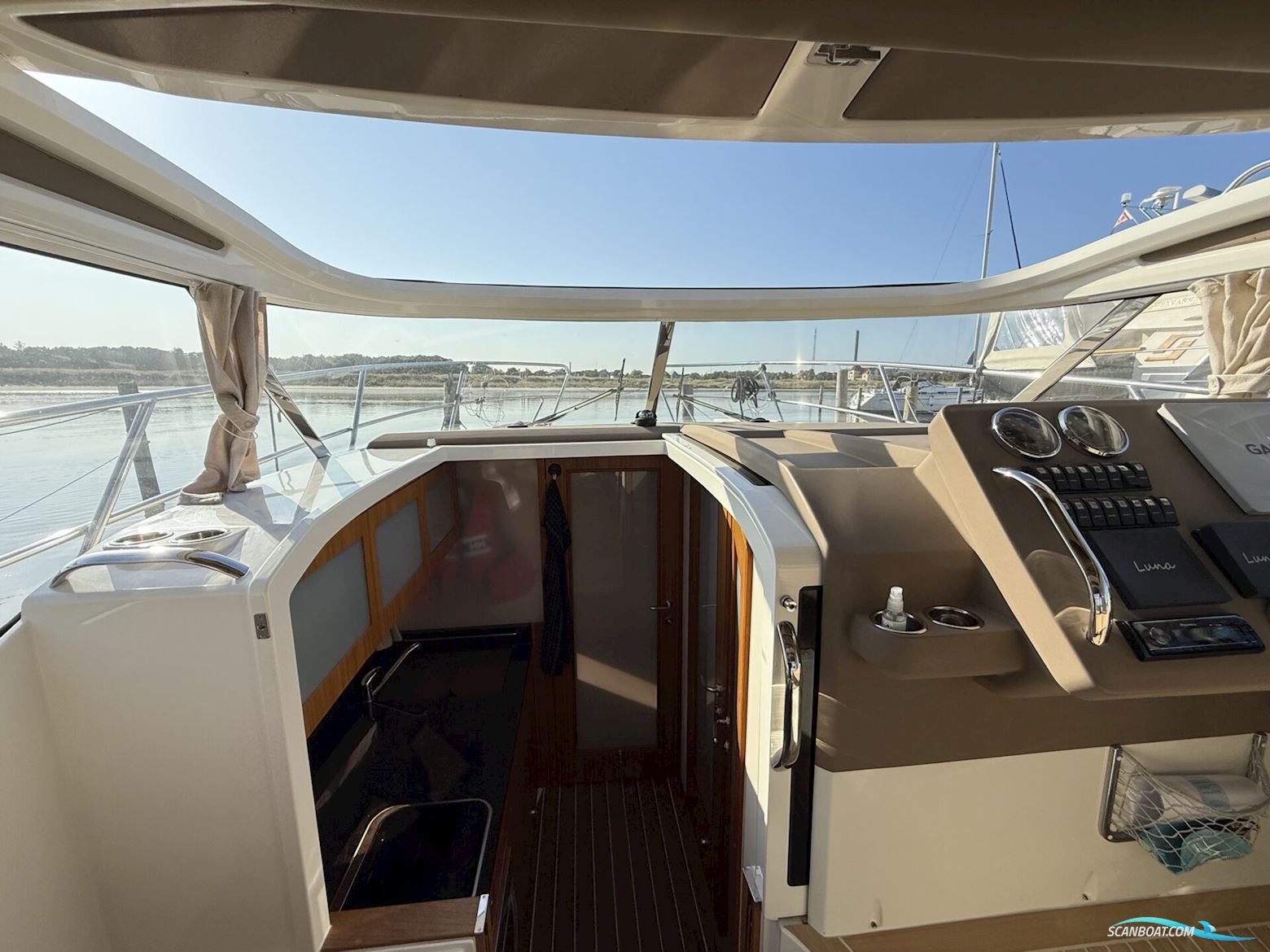 Marex 310 Sun Cruiser