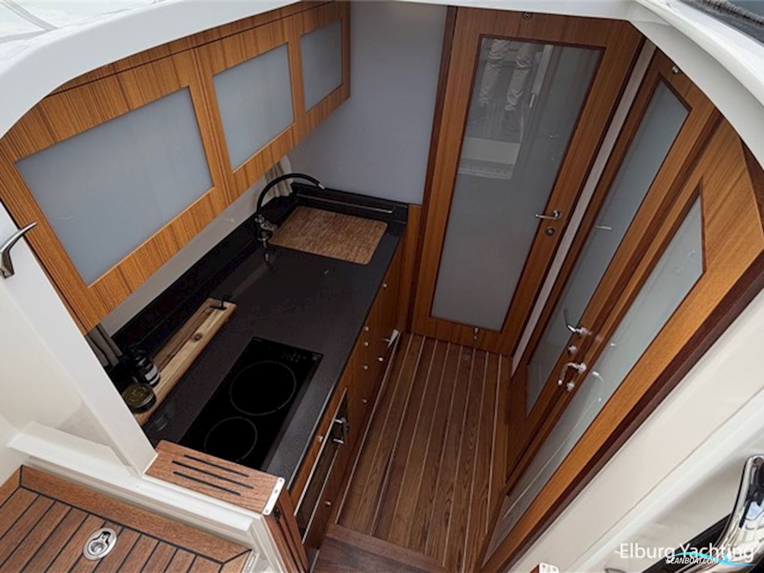 Marex 310 Sun Cruiser