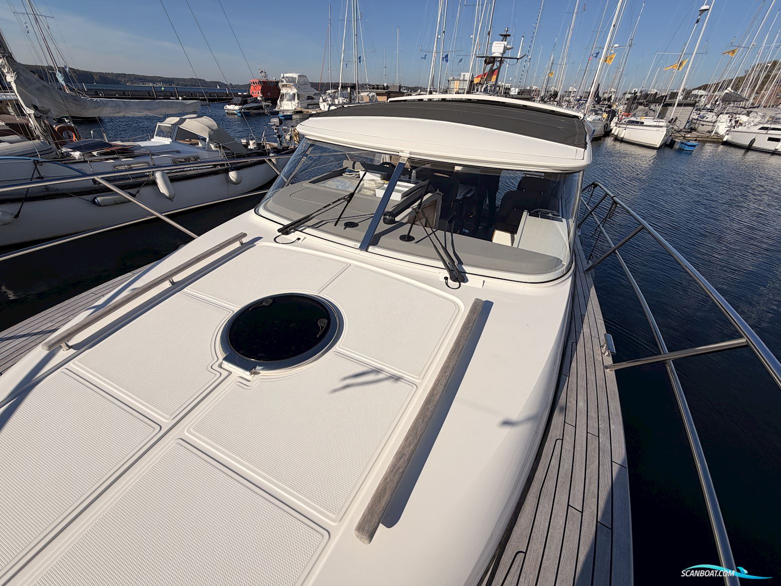 Marex 310 Sun Cruiser