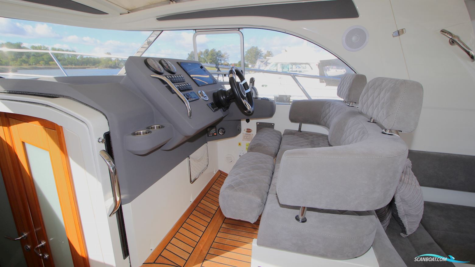 Marex 310 Sun Cruiser