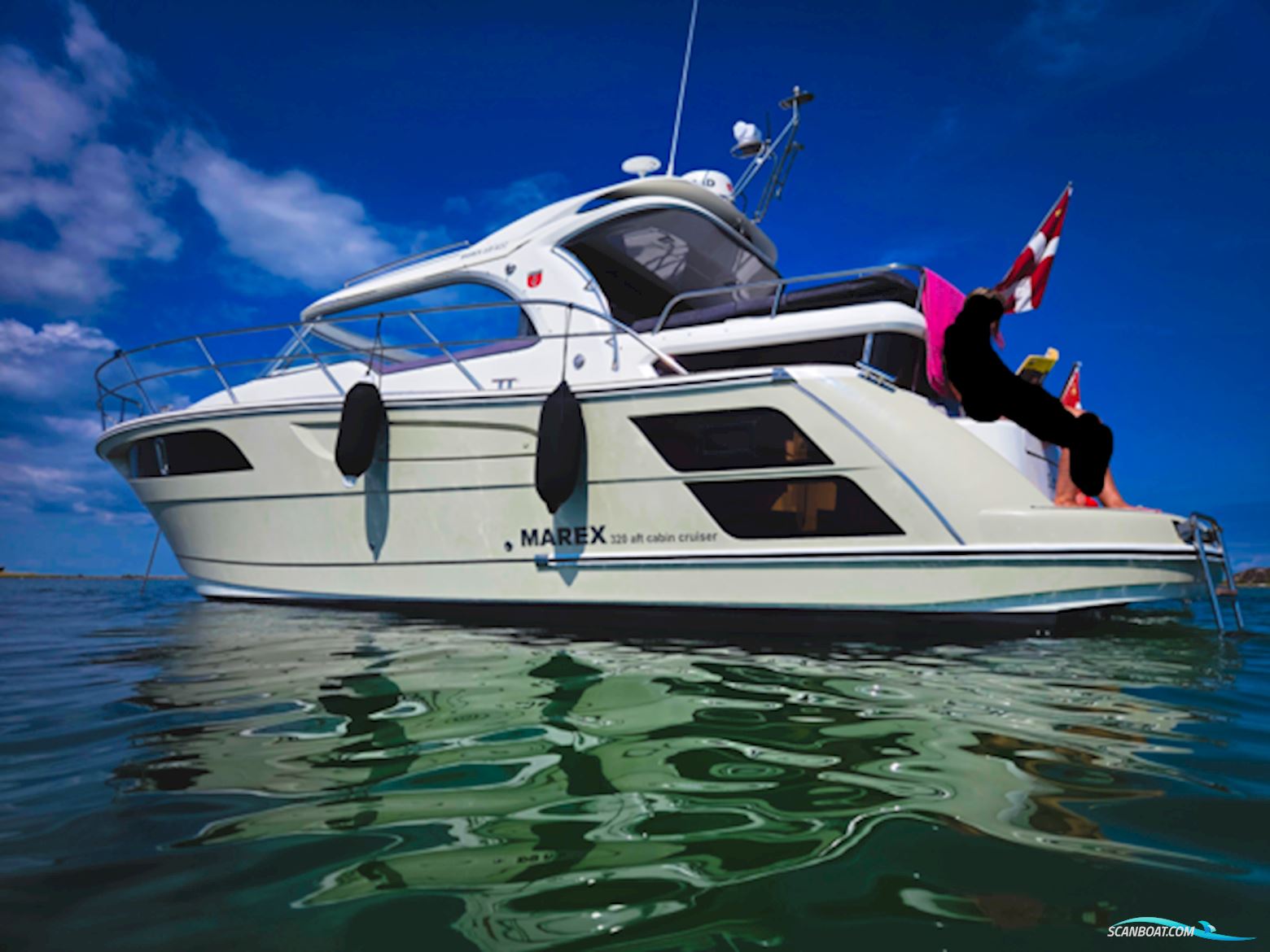 Marex 320 Aft Cabin Cruiser
