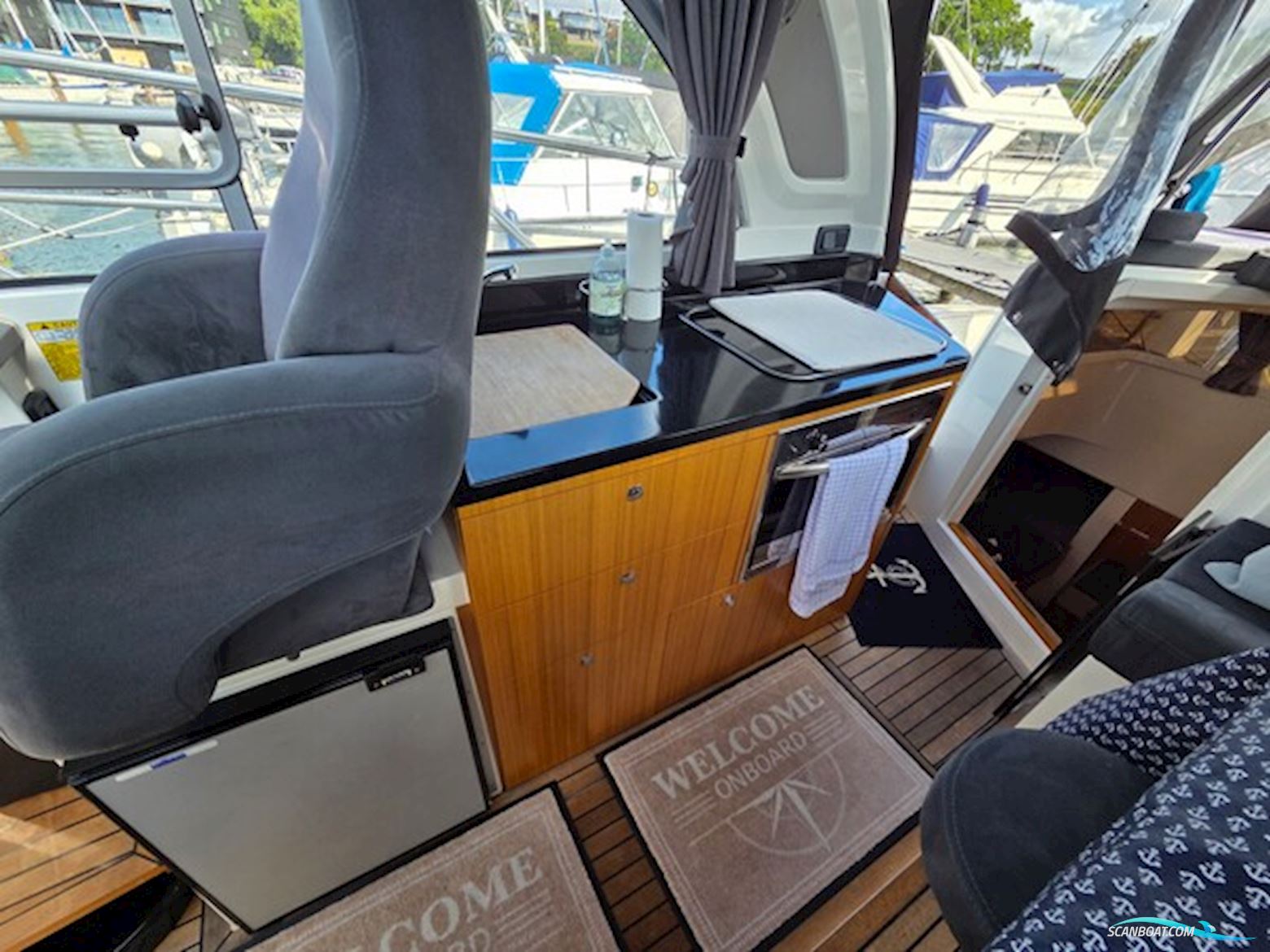 Marex 320 Aft Cabin Cruiser
