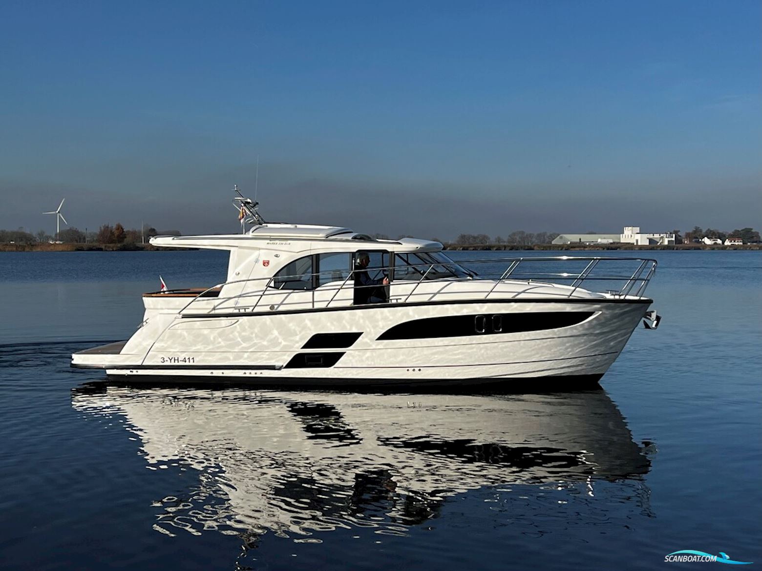 Marex 330 Scandinavia (2024)