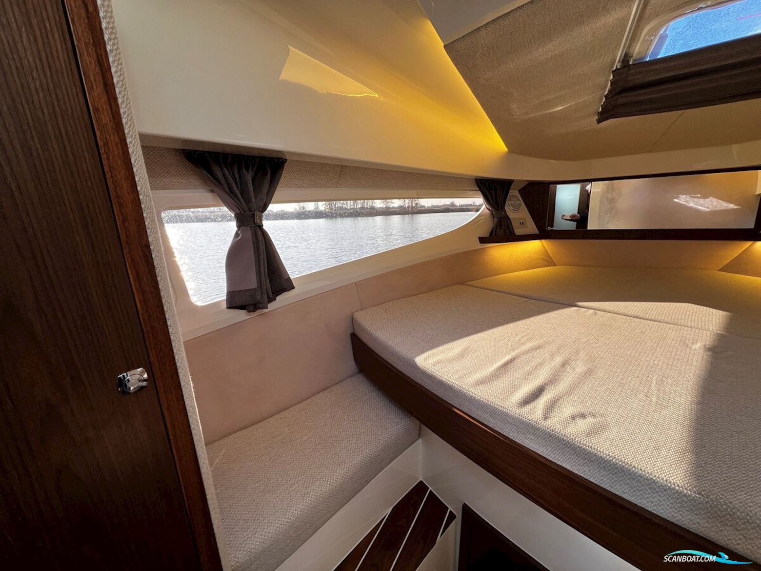 Marex 330 Scandinavia (2024)