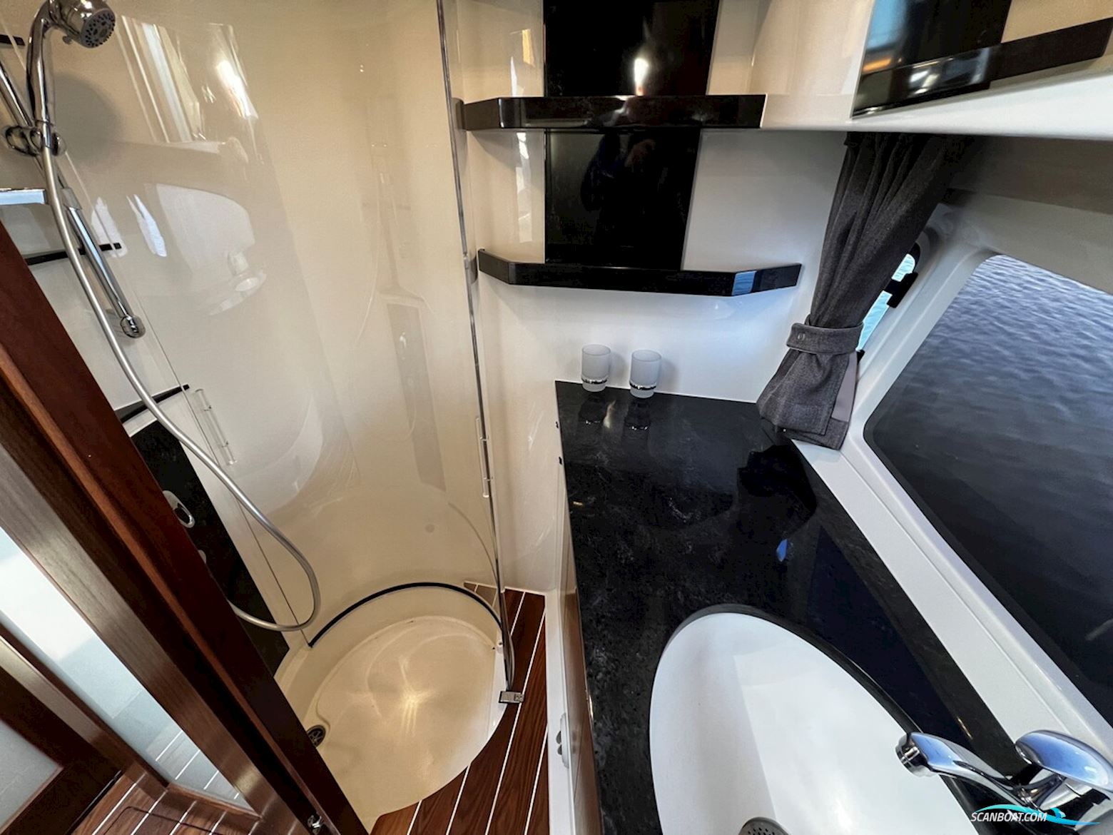 Marex 330 Scandinavia (2024)