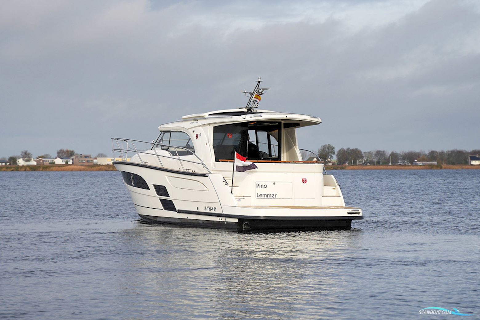 Marex 330 Scandinavia (2024)