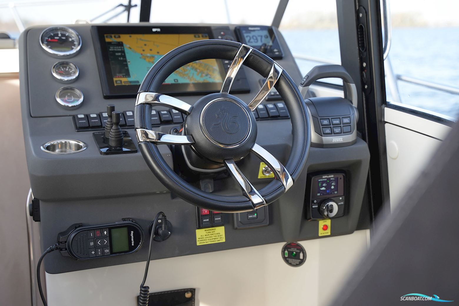 Marex 330 Scandinavia (2024)