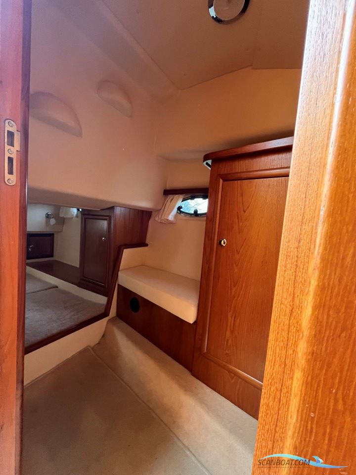 Marex 350 CC Cabriolet Cruiser