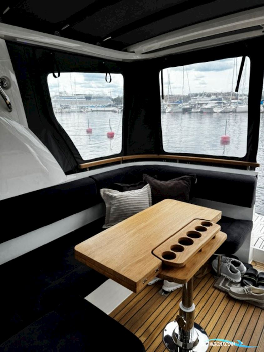 Marex 360 Cabriolet Cruiser