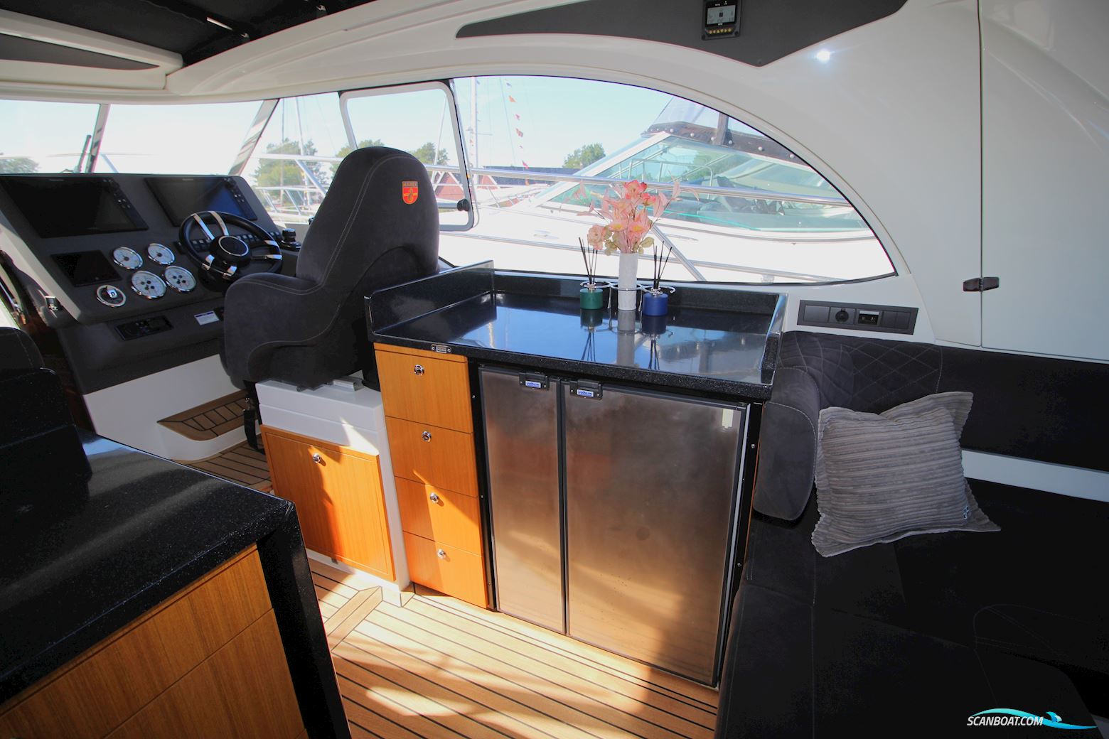 Marex 360 Cabriolet Cruiser
