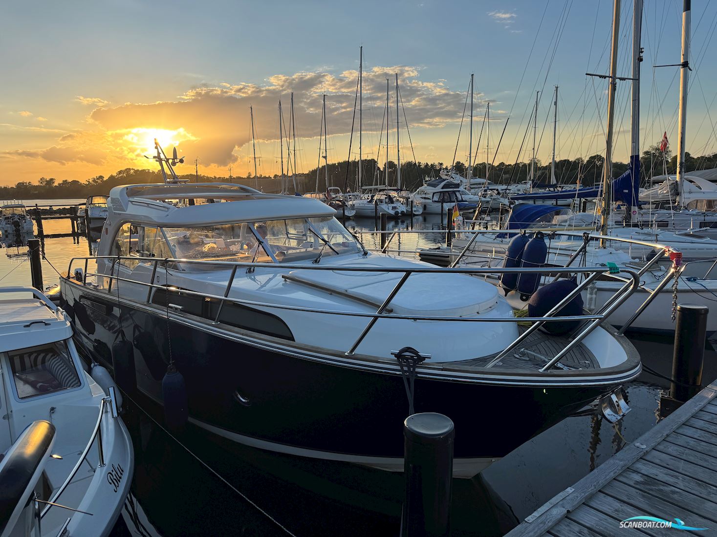 Marex 370 Aft Cabin Cruiser