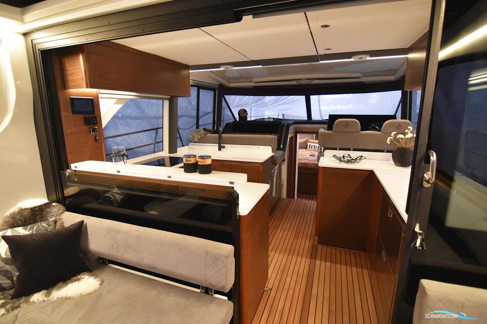 Marex 440 Gourmet Cruiser