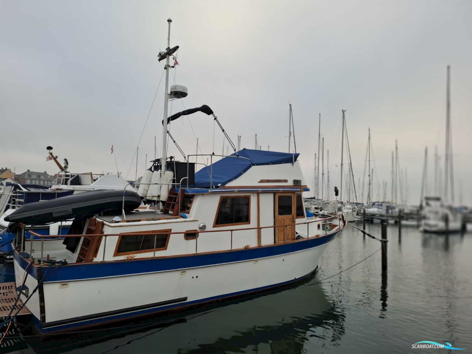 Marine Trader 34 Double Cabin