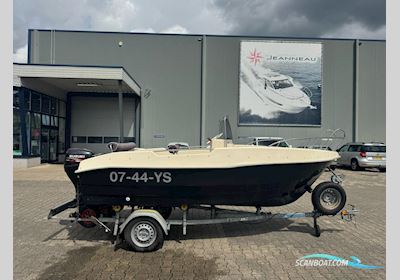 Marion 440 Consoleboot direct leverbaar! Motorboat 2011, with Suzuki  engine, The Netherlands