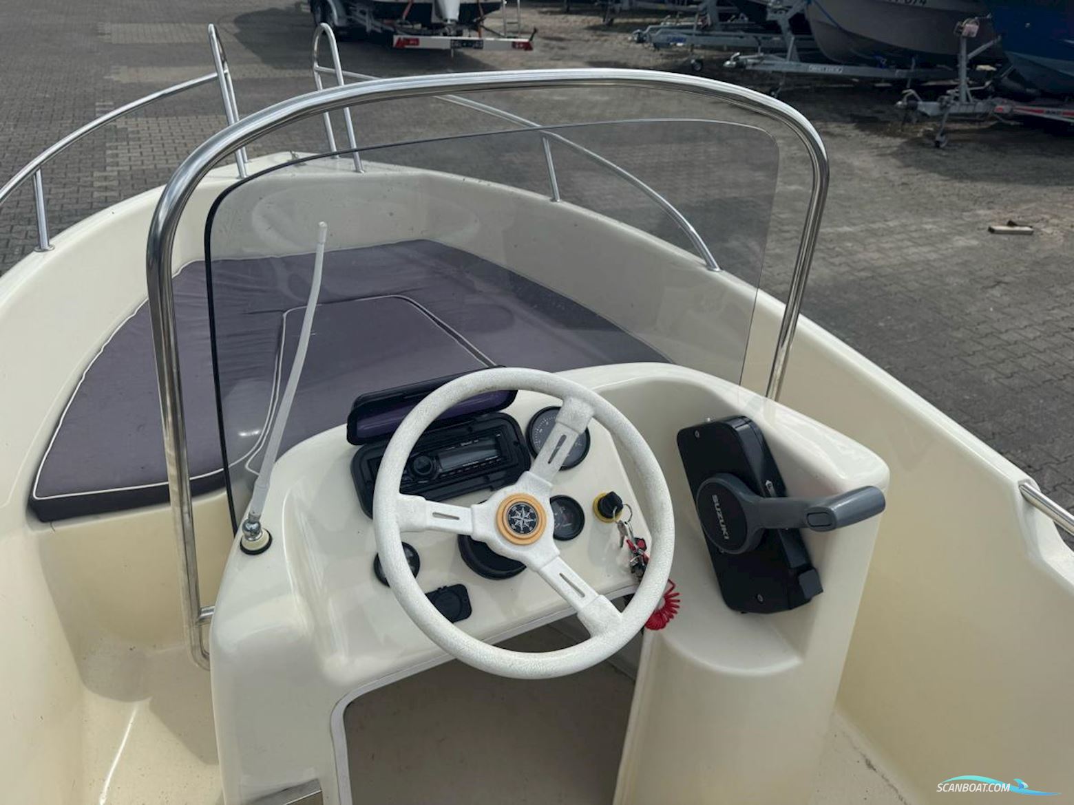 Marion 440 Consoleboot direct leverbaar!