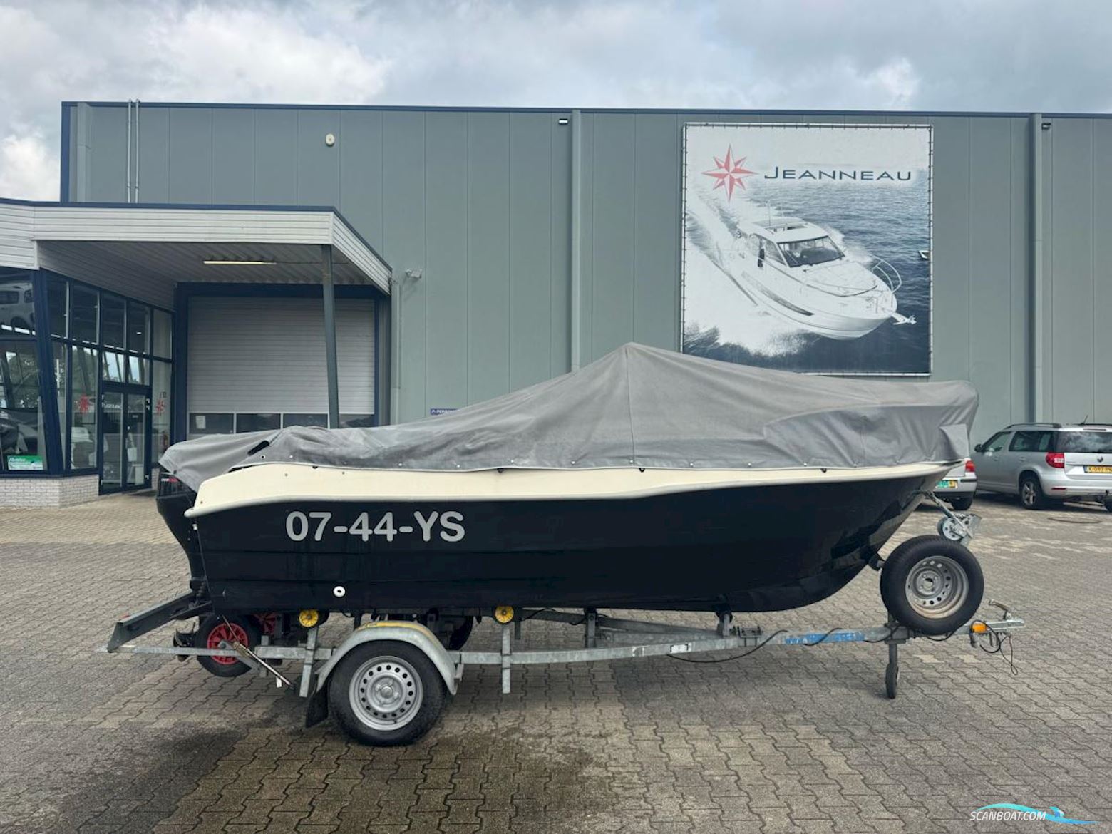 Marion 440 Consoleboot direct leverbaar!