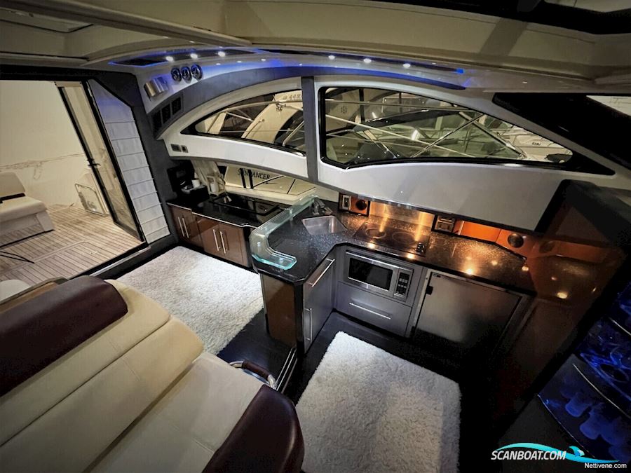 Marquis 420 Sport Coupe