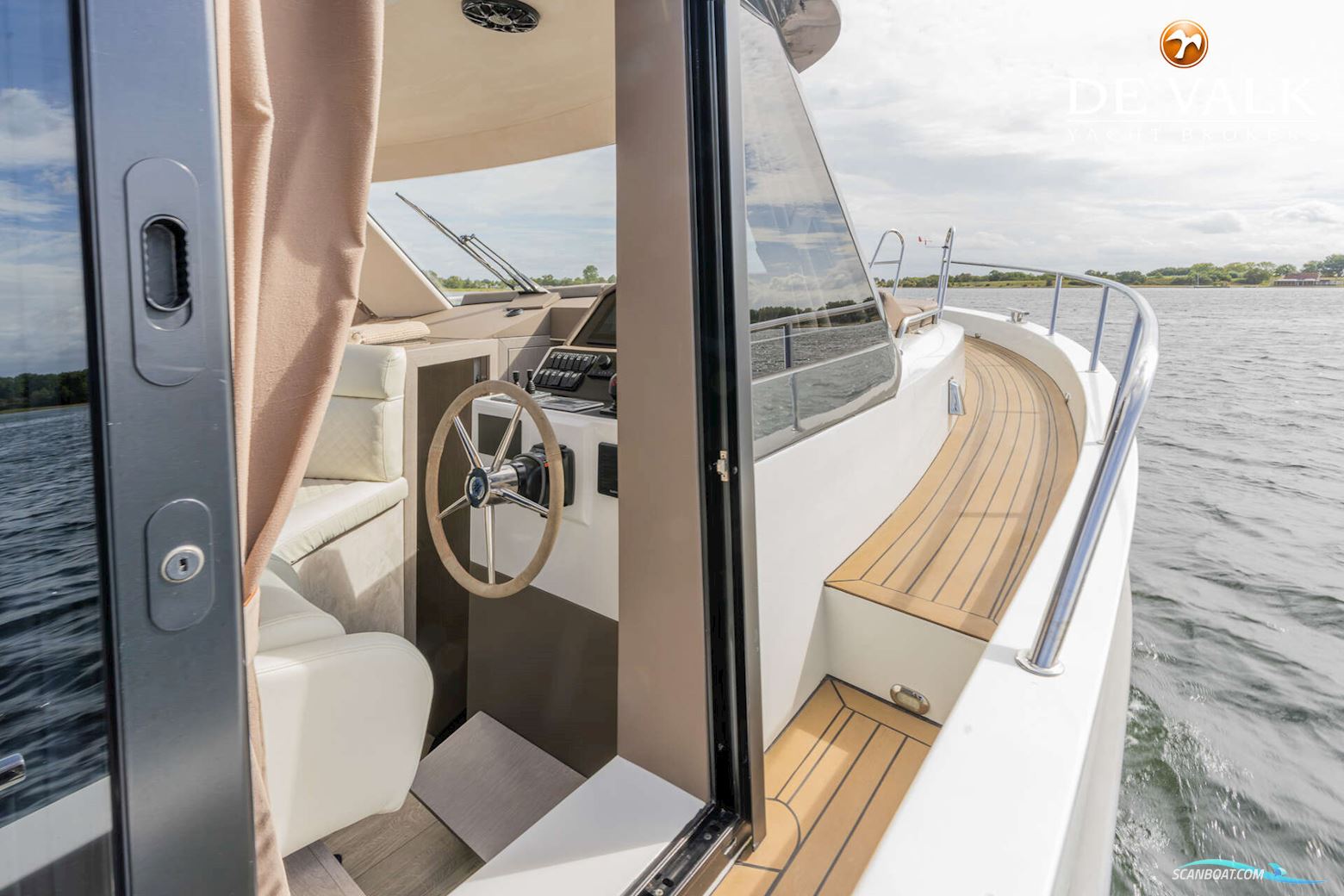 Maxima 37