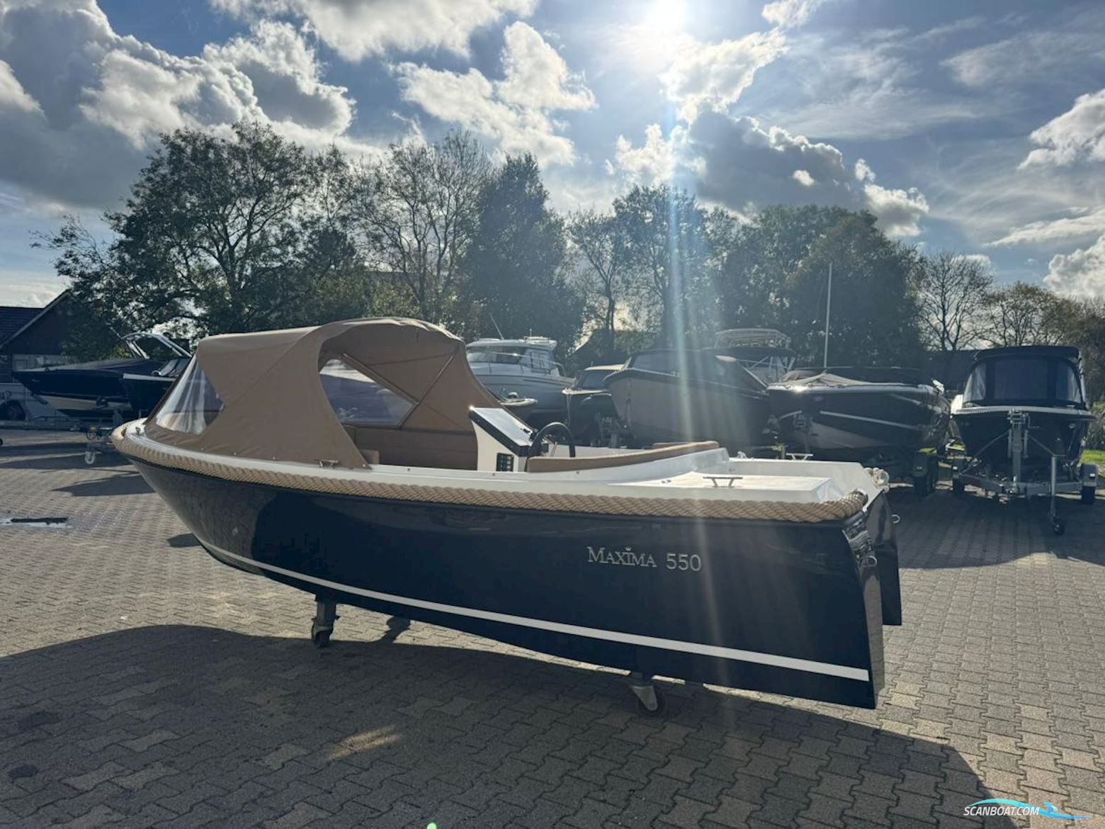 Maxima 550 volledig vaarklaar!