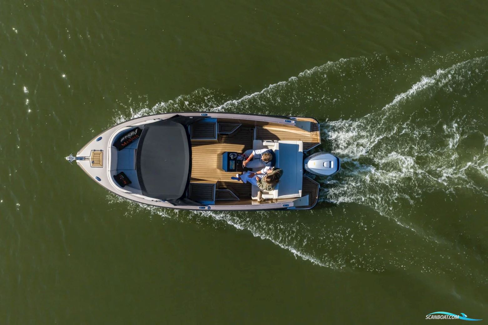Maxima 580 Sport Lounge