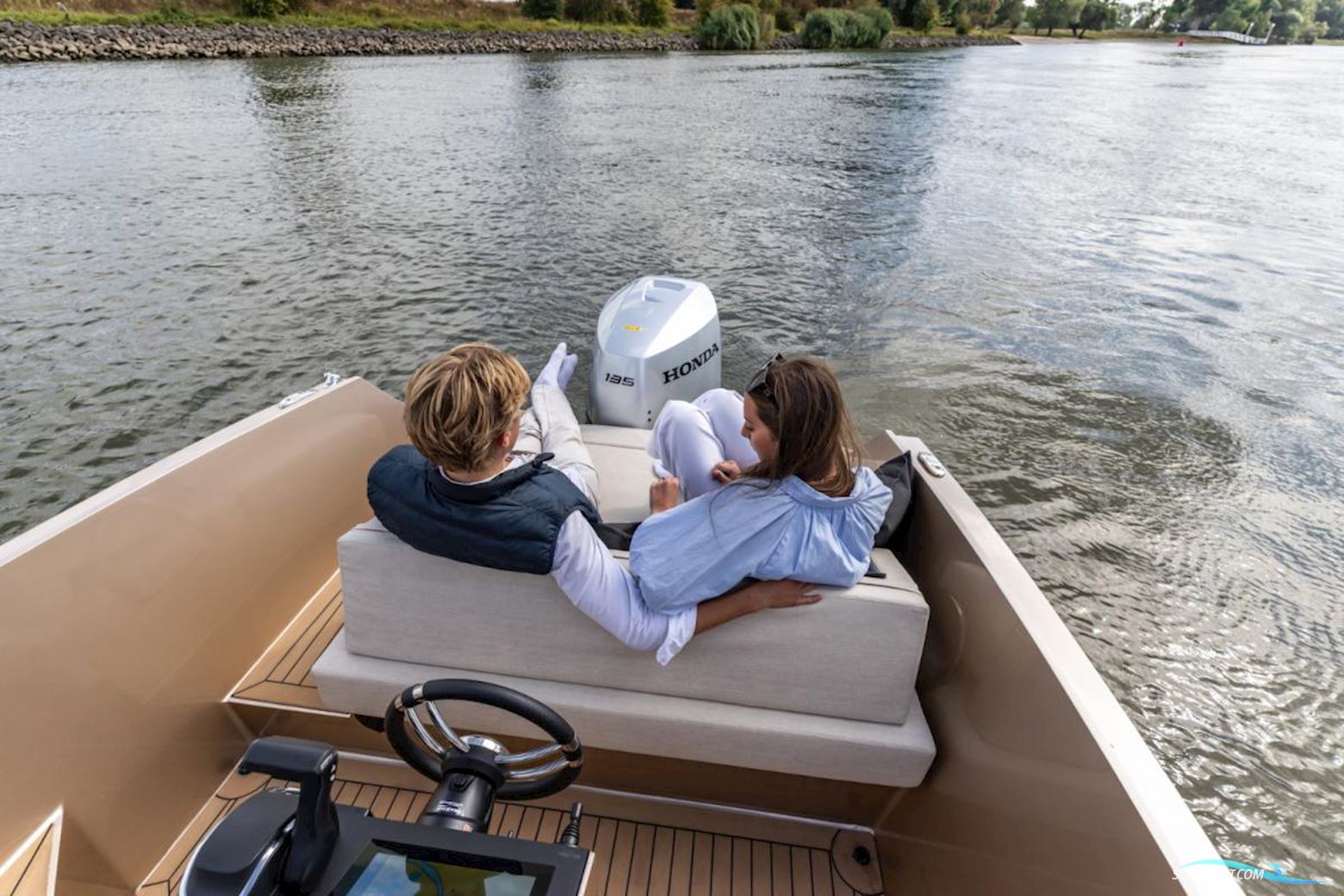 Maxima 580 Sport Lounge
