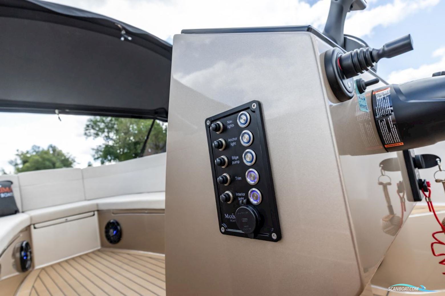 Maxima 580 Sport Lounge