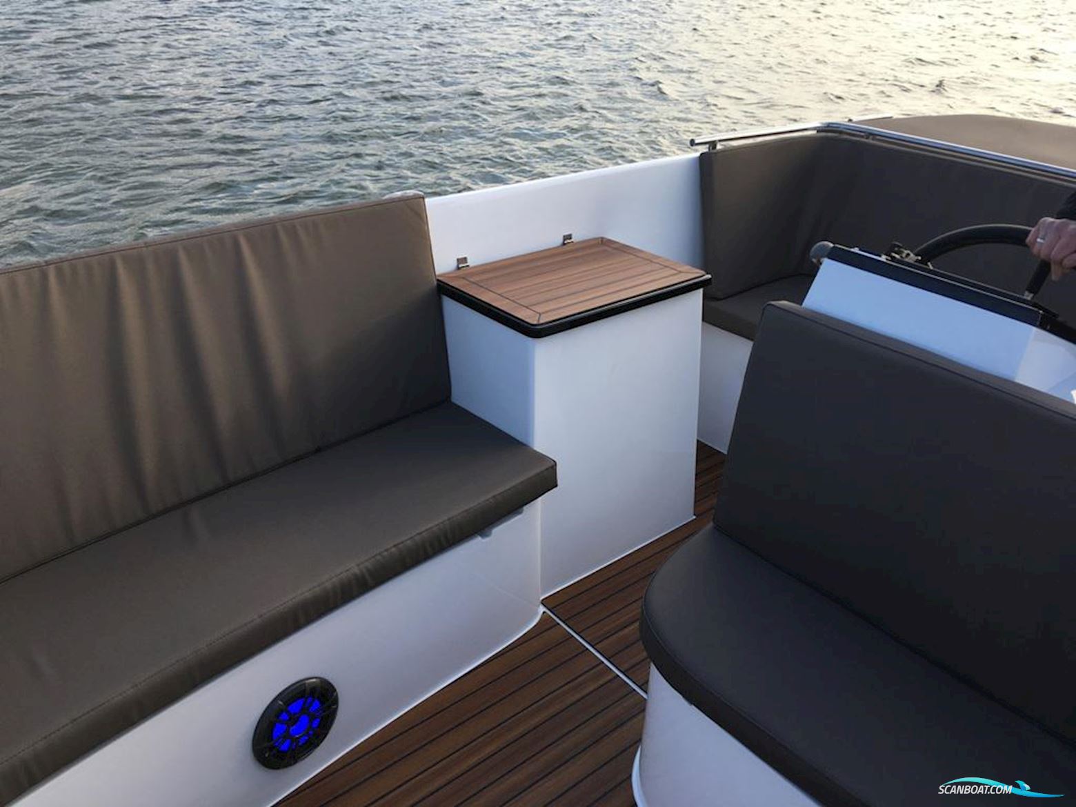 Maxima 620 Retro Electric