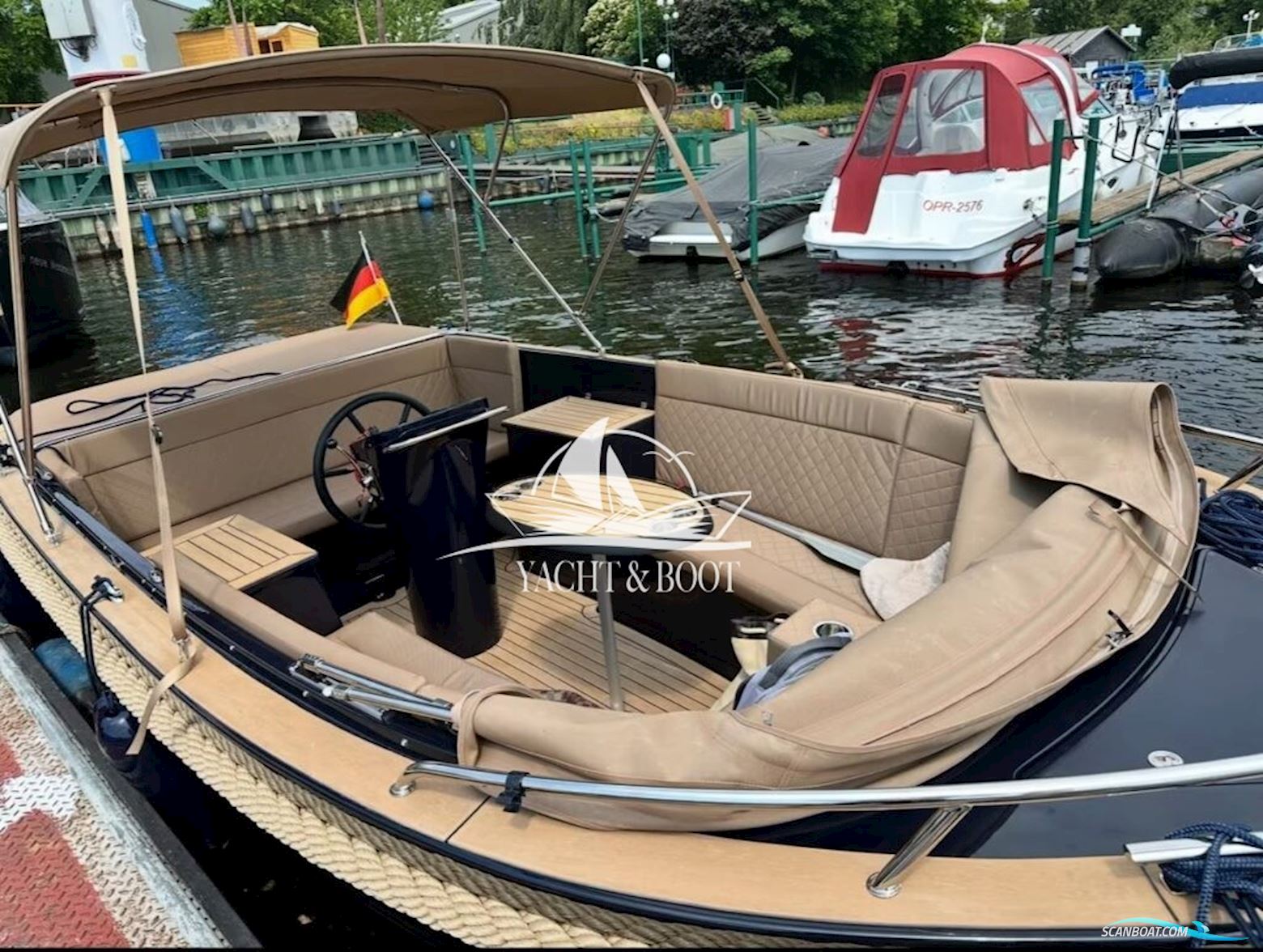 Maxima 620 Retro Motorboat 2023, with Honda engine, Germany