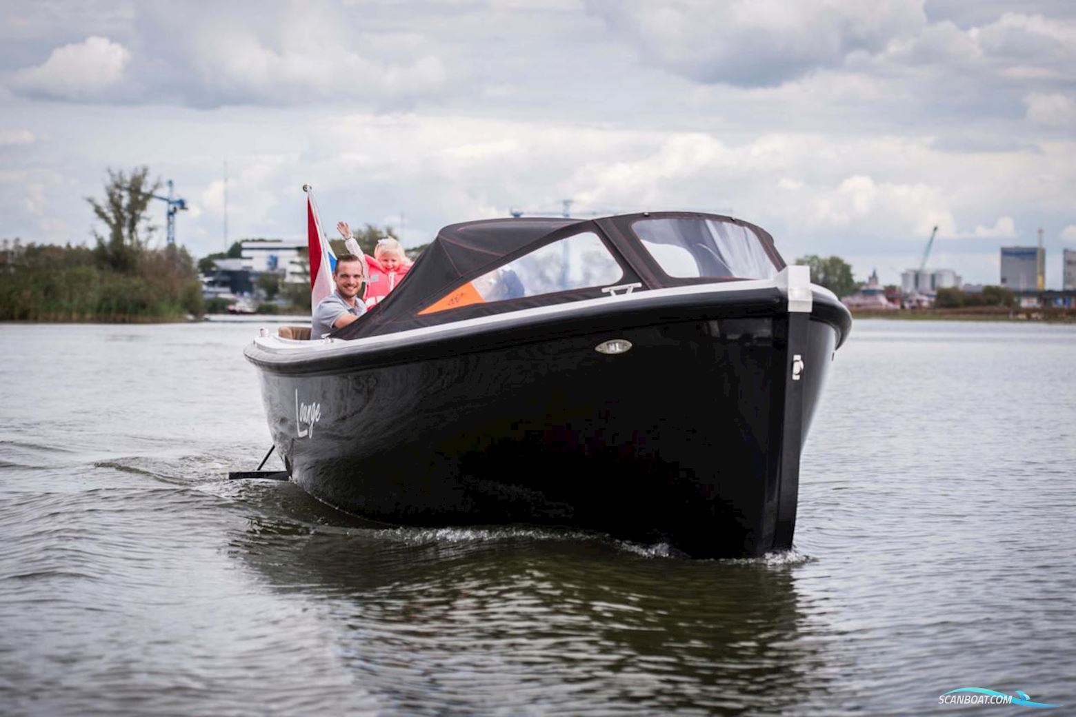 Maxima 650 Lounge
