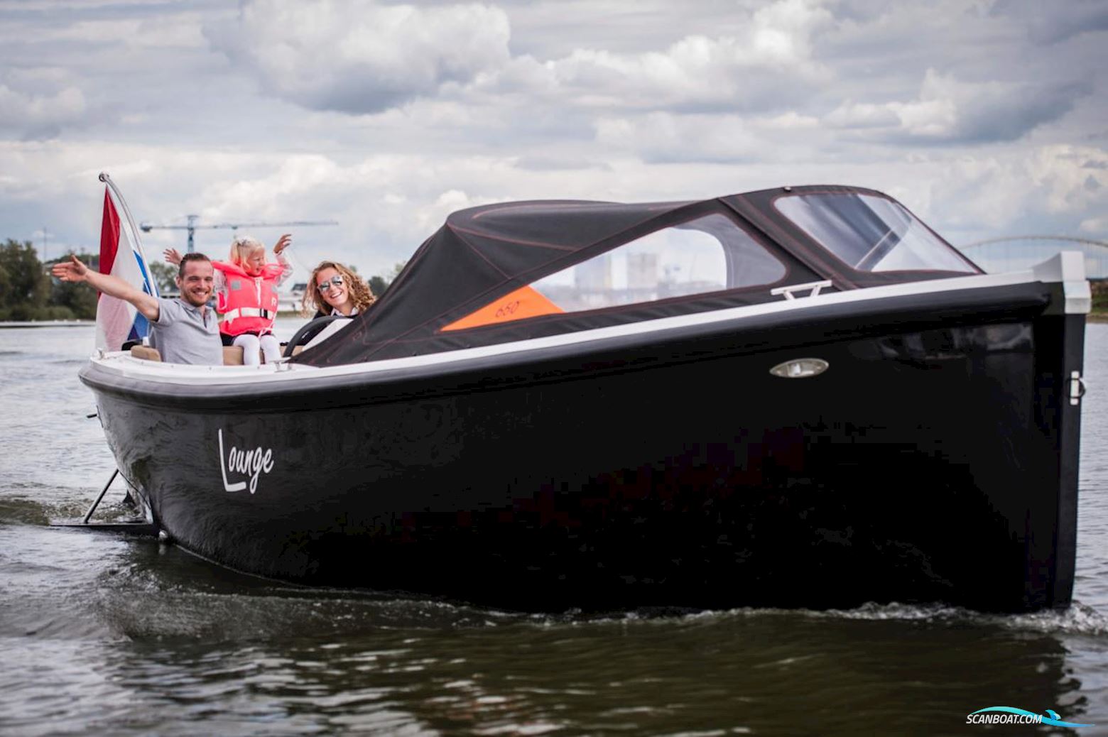 Maxima 650 Lounge
